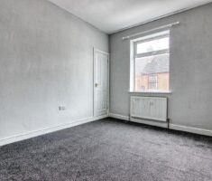 2 BEDROOM House - Mid Terrace - Photo 6