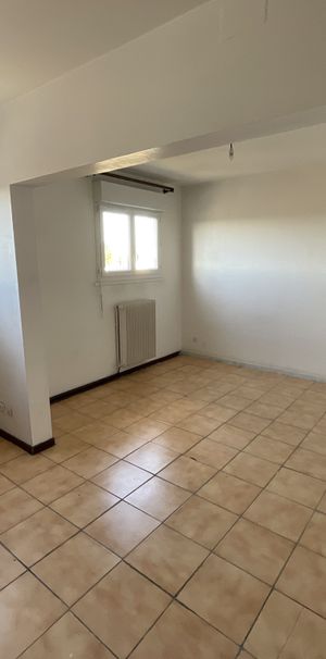 Location Appartement 1 pièce 27m² BOURGES 18000 - Photo 1