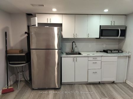 For Lease - 32 Babcock Road Unit# bsmt-1, Toronto, Ontario - Photo 2