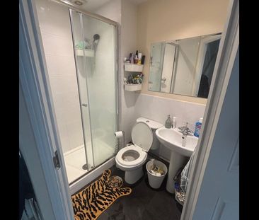 Room in a Shared House, Montreal Avenue, BS7 - Photo 1