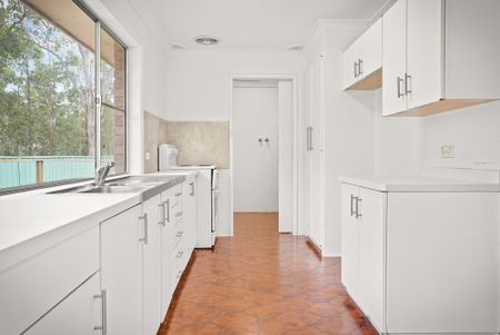 7 Hoad Place, Greystanes NSW 2145 - House For Rent | Domain - Photo 5