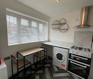 Studio Flat, Chertsey Close, LU2 - Photo 5