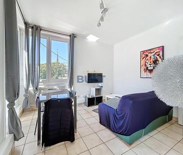 A LOUER - Appartement MEUBLE de type 3 bis situé ... - Photo 5