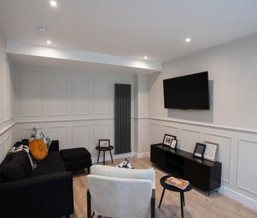 Telephone #68 - Photo 6