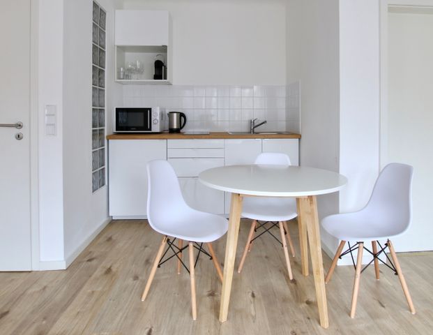 Hochwertige Balkonwohnung - am Barbarossaplatz - Foto 1