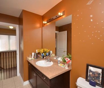 For Lease - 68 Skyvalley Drive, Brampton, Ontario - Photo 4