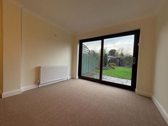 3 bedroom semi-detached house to rent - Photo 1