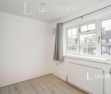 Penn Crescent, Haywards Heath, West Sussex, RH16 - Photo 2