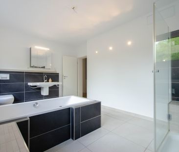 Vielseitige Erdgeschosswohnung mit Garten in ruhiger Lage von Hatti... - Photo 1