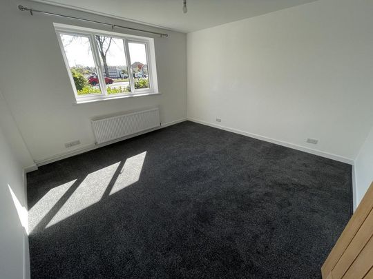 4 bedroom bungalow to rent - Photo 1