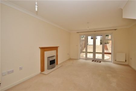 Campbell Fields, Aldershot, Hampshire, GU11 3TZ - Photo 2