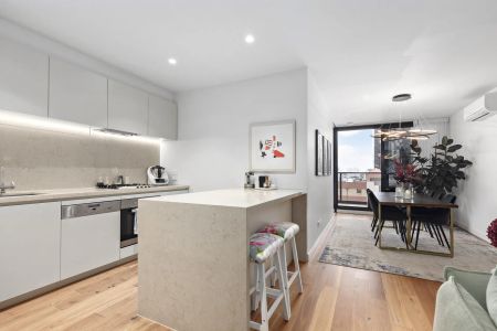 "Urban Elegance: Your Sanctuary in the Heart of Melbourne" - Photo 5