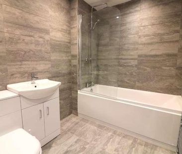 Downs Road, Luton, Bedfordshire, LU1 - Photo 4