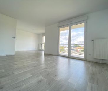 Location Appartement 3 pièces 56m² ORLEANS 45100 - Photo 2