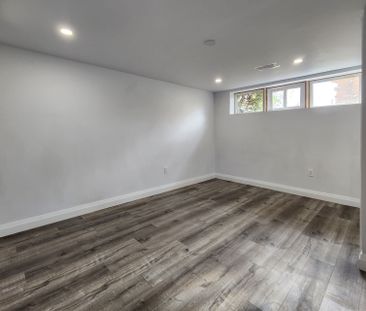 For Lease - 12 Ramsey Crescent, Hamilton, Ontario - Photo 5