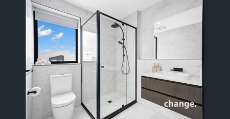 Comfort, Convenience & Contemporary Living - Photo 3