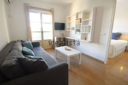 Alquiler de piso en Calle Molina Lario - Photo 3