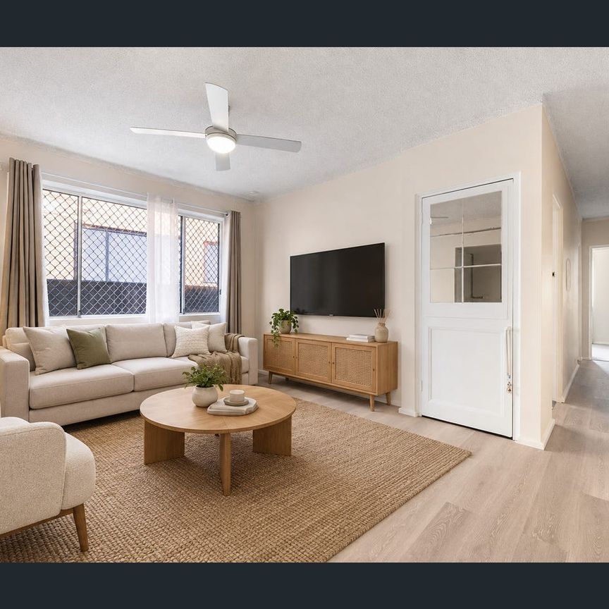 Updated and Centrally Located 2 Bedroom Apartment - Photo 1