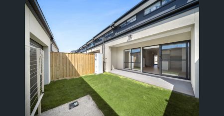 Fresh, Modern & Move-In Ready – Brand New Home in Deanside - Photo 4