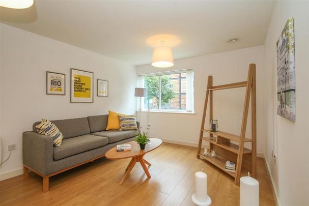 2 bedroom apartment to rent - Photo 1