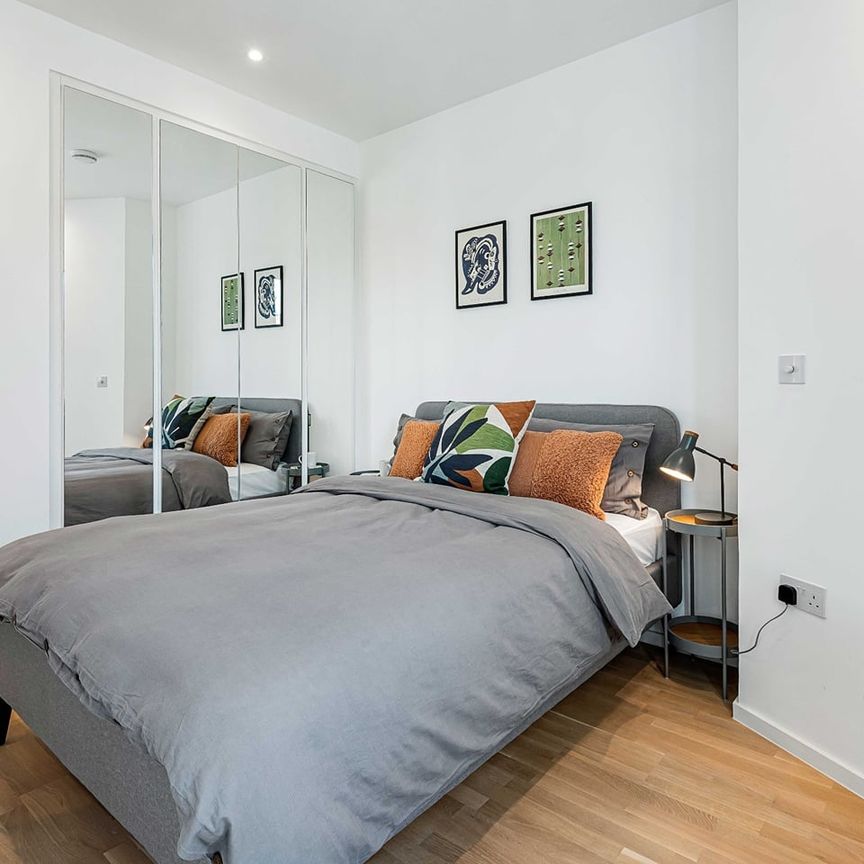 Studio Flat, Queen's Road, RG1 - Photo 1