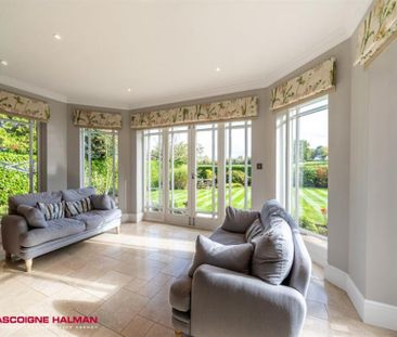 4 Bedroom Detached To Let - Photo 2