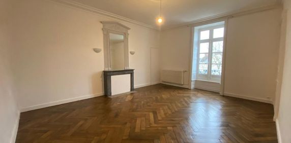 Location Appartement 4 pièces 113m² CHATEAUBRIANT 44110 - Photo 2