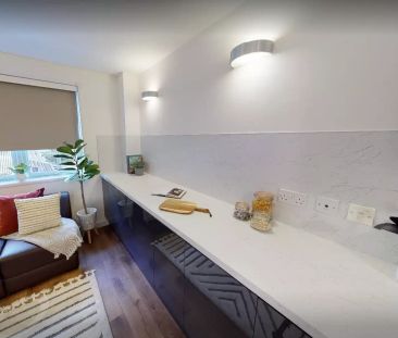 First Floor Five Bed Cluster - Photo 6