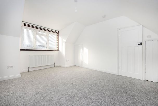 4 bedroom terraced house to rent - Photo 1