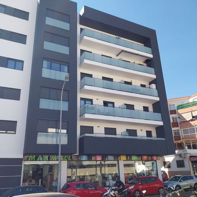 Alquiler de piso en Calle Gran Cardenal, 3 - Photo 1