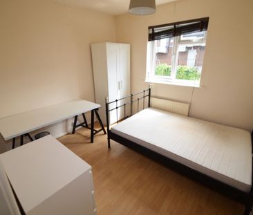 4 bedroom house share to rent - Photo 2