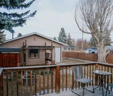 Newly Renovated 2-Bedroom Upper Suite | Southwood | 10660 Shillingt... - Photo 1