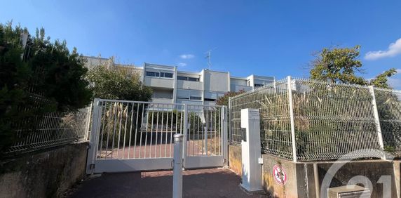 Location Appartement 2 pièces 46m² MONTPELLIER 34090 - Photo 2