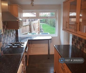 3 bedroom semi-detached house to rent - Photo 6