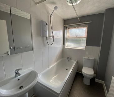 2 bedroom semi-detached house to rent - Photo 1