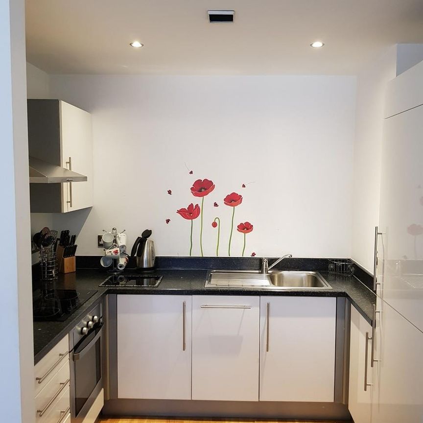 1 Bed Flat, The Quays, M50 - Photo 1