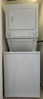 For Lease - 18 Harding Boulevard Unit# 214, Richmond Hill, Ontario - Photo 1