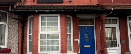 2 bedroom terraced house to rent - Photo 1