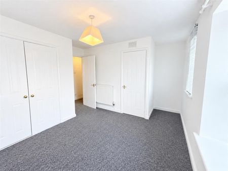 The Beeches, Bradley Stoke, Bristol, BS32 9TA - Photo 2