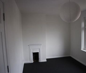 Downs Avenue, Eastbourne - Photo 2