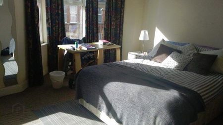1 Ulsterville Gardens, Lisburn Road, Belfast, BT9 7BA - Photo 3