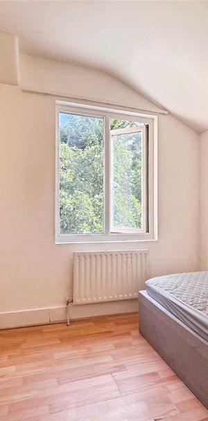 South Road, Englefield Green, Egham, Surrey, TW20 0RL - Photo 1