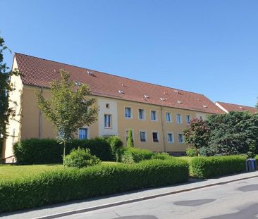 Gemütliche Dreiraumwohnung in schöner Wohnlage! - Photo 1