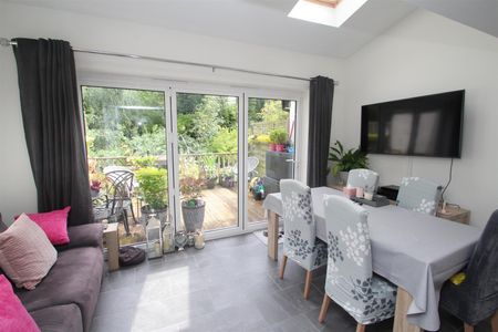 22a Two Waters Road, HP3 9BZ, Hemel Hempstead - Photo 2