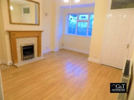 The Promenade, Brierley Hill, DY5 - Photo 2