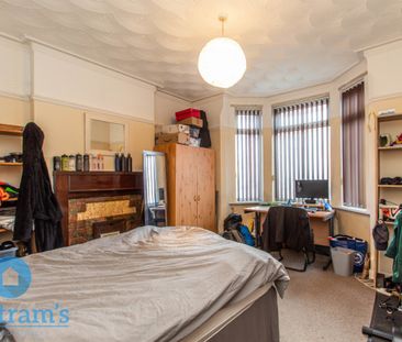 4 bed Semi-Detached House for Rent - Photo 2