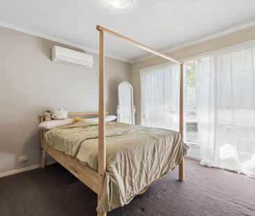 Spacious Two-Storey Unit with Study & Outdoor Entertaining - Photo 2