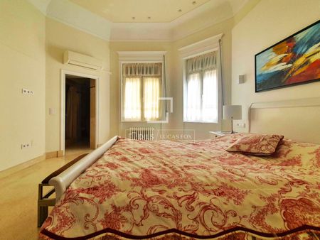 3 Bedroom house / villa with 30m² terrace for rent in Malagueta - El Limonar - Foto 2