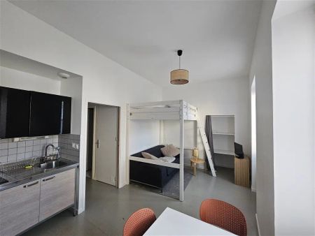 Location appartement 1 pièce - 21m² à Chambery (73000) - Photo 2