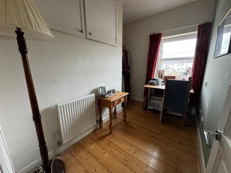 3 bedroom terraced house to rent - Photo 3
